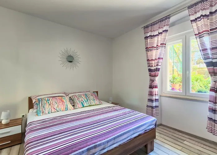 Amfiteatar Moris דירה *